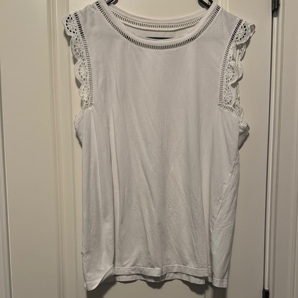 Lilly Pulitzer White Lace Trim Sleeveless Top